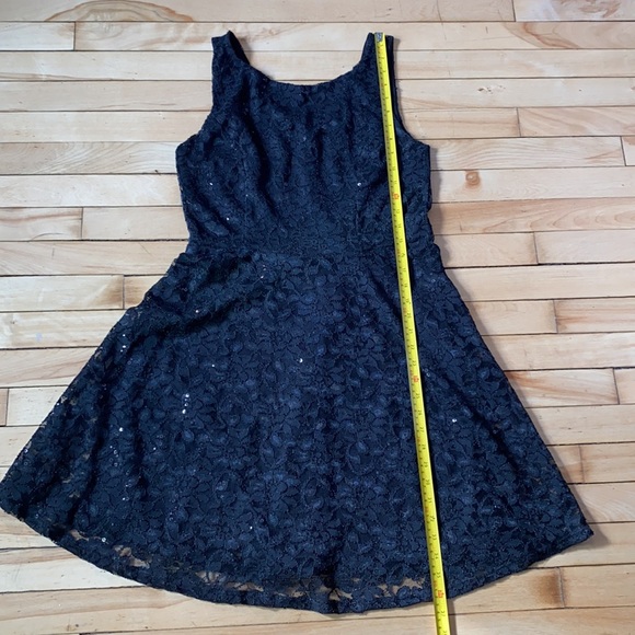 🍒 Black Lace Dress with a hint of Black Sequins!!!” - Picture 4 of 5